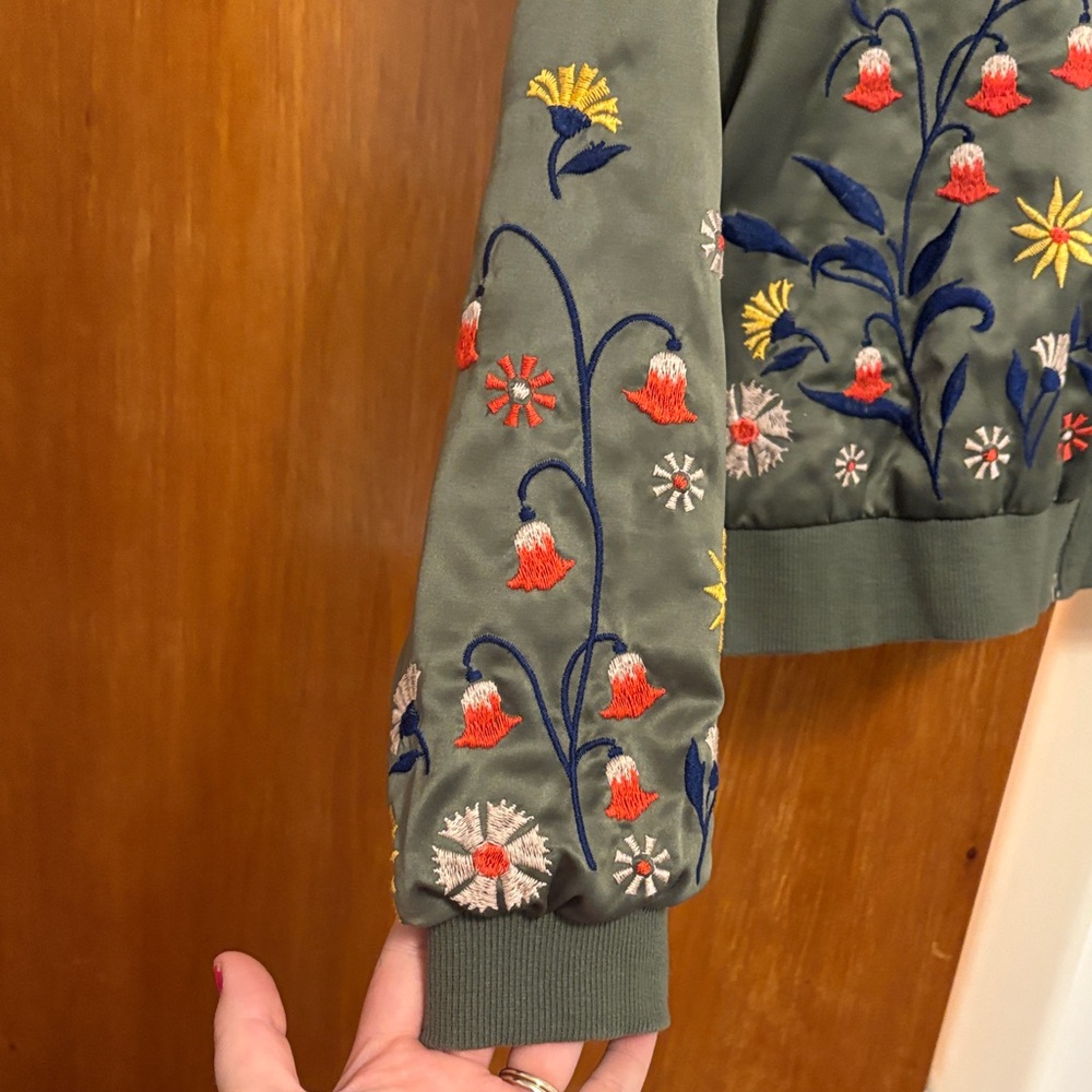 Xhilaration Olive Bomber Jacket with Floral Embroidery - Picture 4 of 5